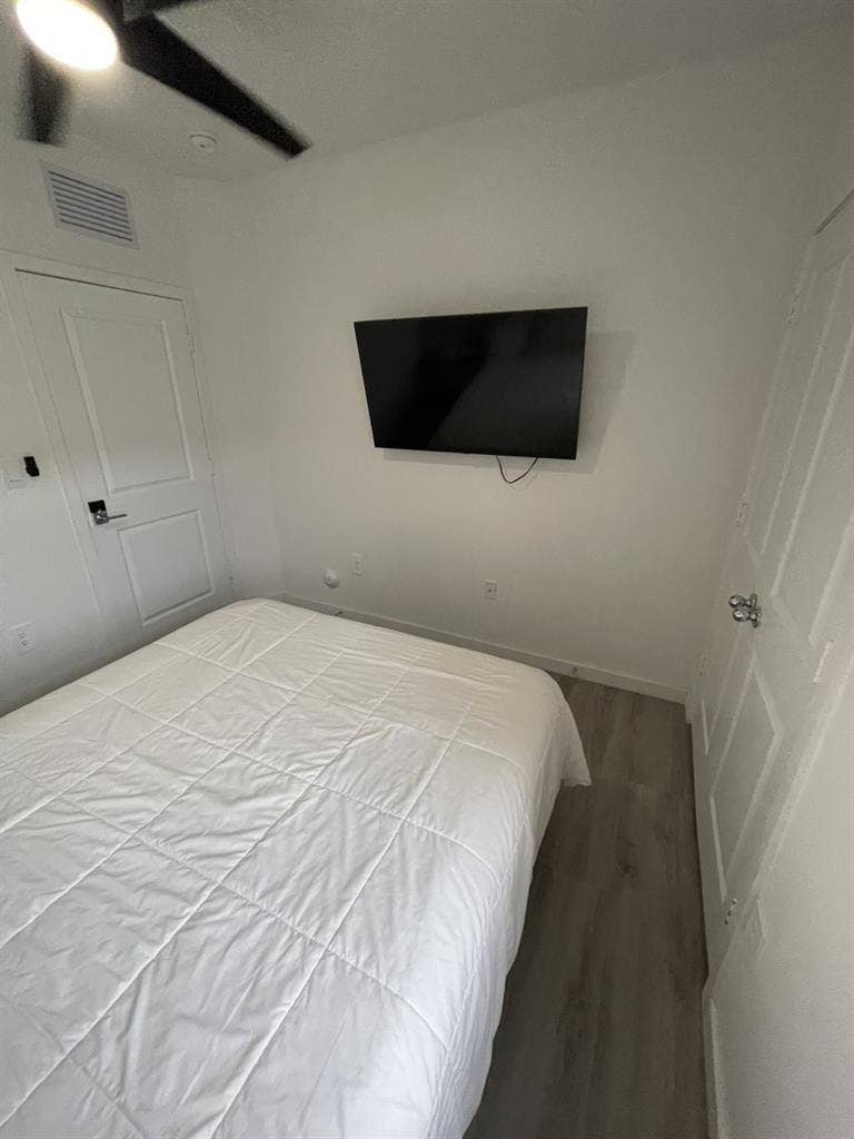 Ready to move in! 1 Bedroom/1 Bath