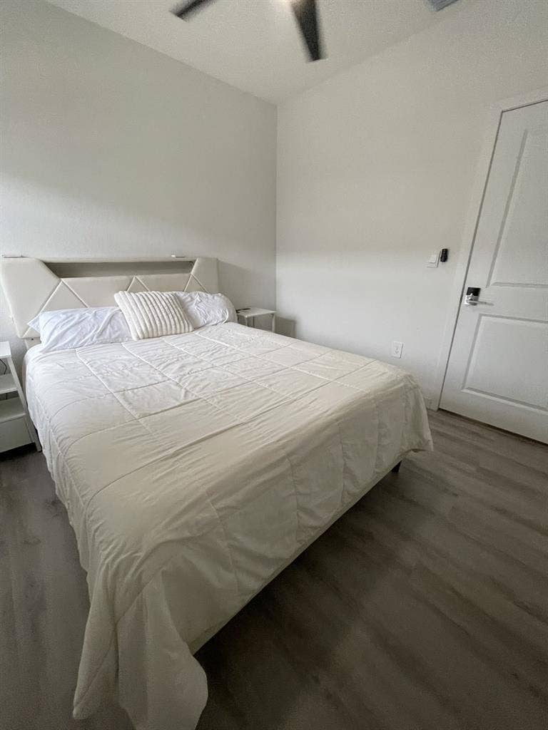 Ready to move in! 1 Bedroom/1 Bath