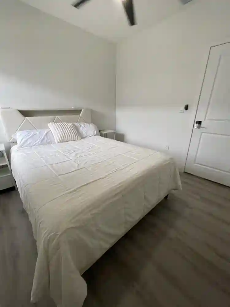 Ready to move in! 1 Bedroom/1 Bath