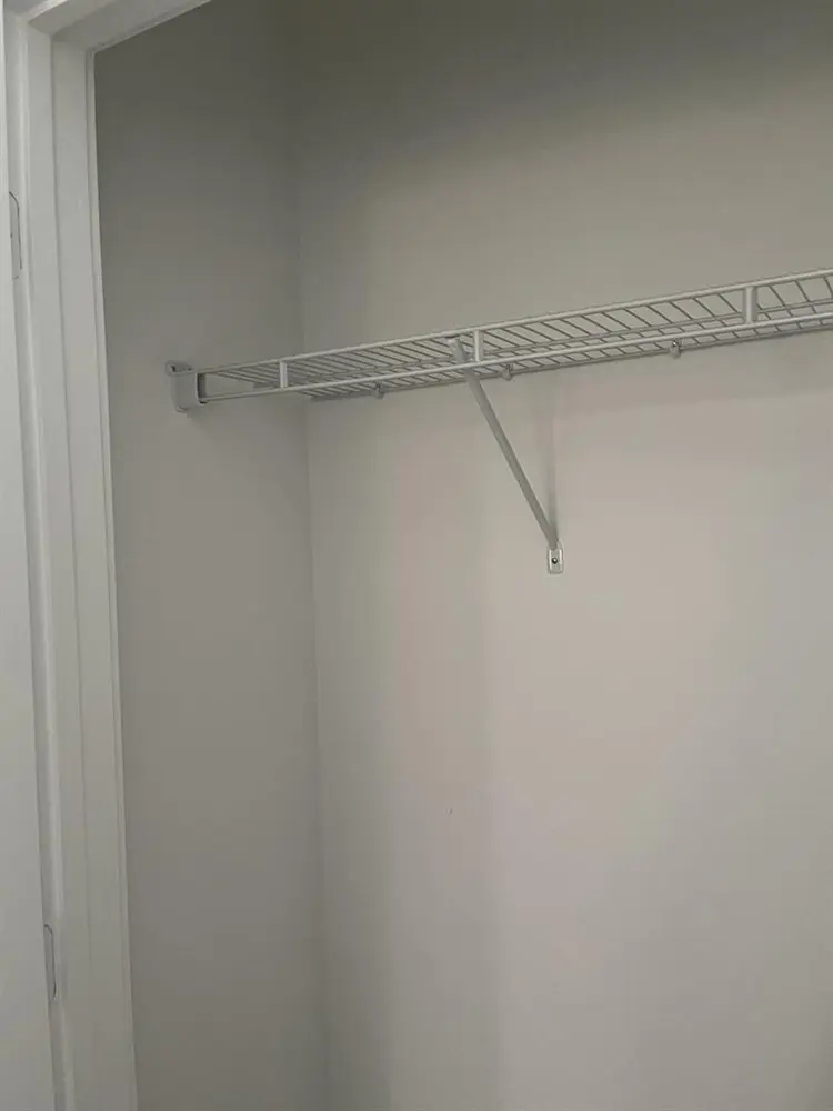 Ready to move in! 1 Bedroom/1 Bath