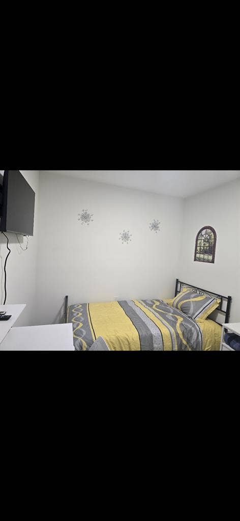 3 more persons rent