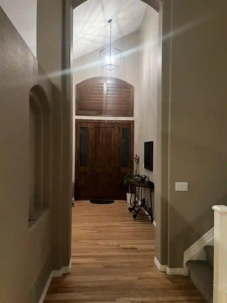 Furnished room in huge house