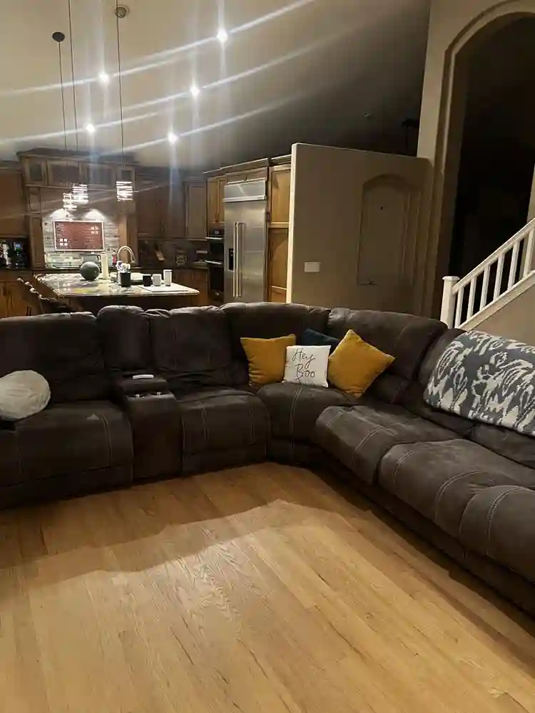 Furnished room in huge house