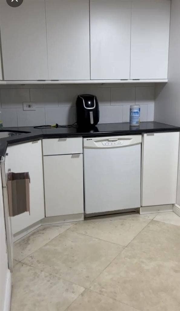 Private room for rent-BRICKELL