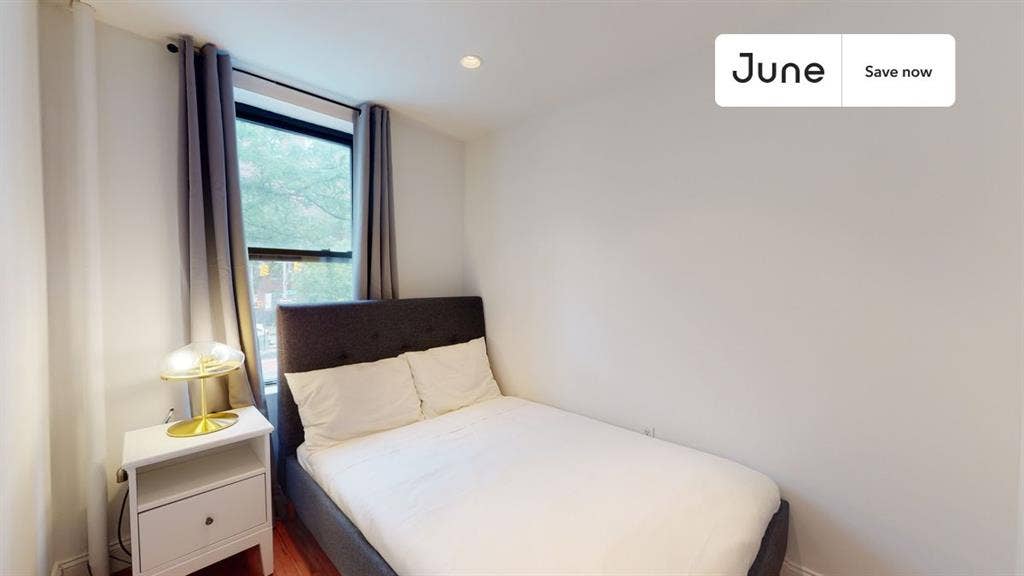 2 BR in New York City