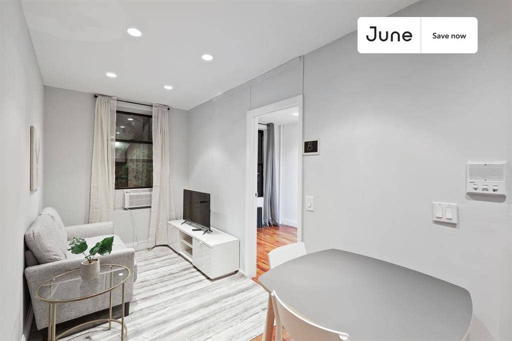 2 BR in New York City