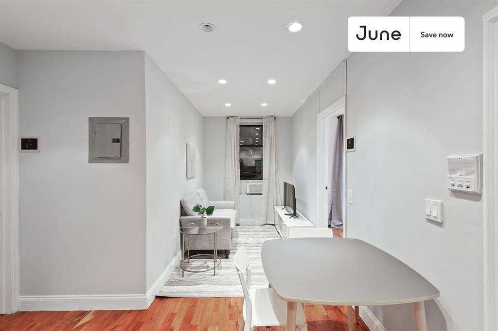 2 BR in New York City