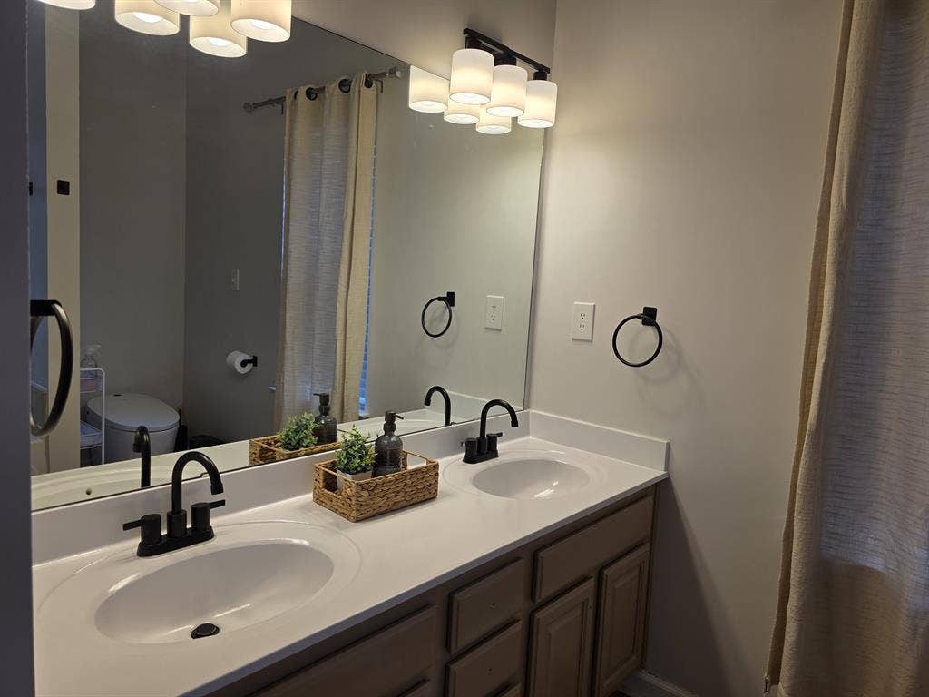 Furnished 4BR Home w/ Private Pool