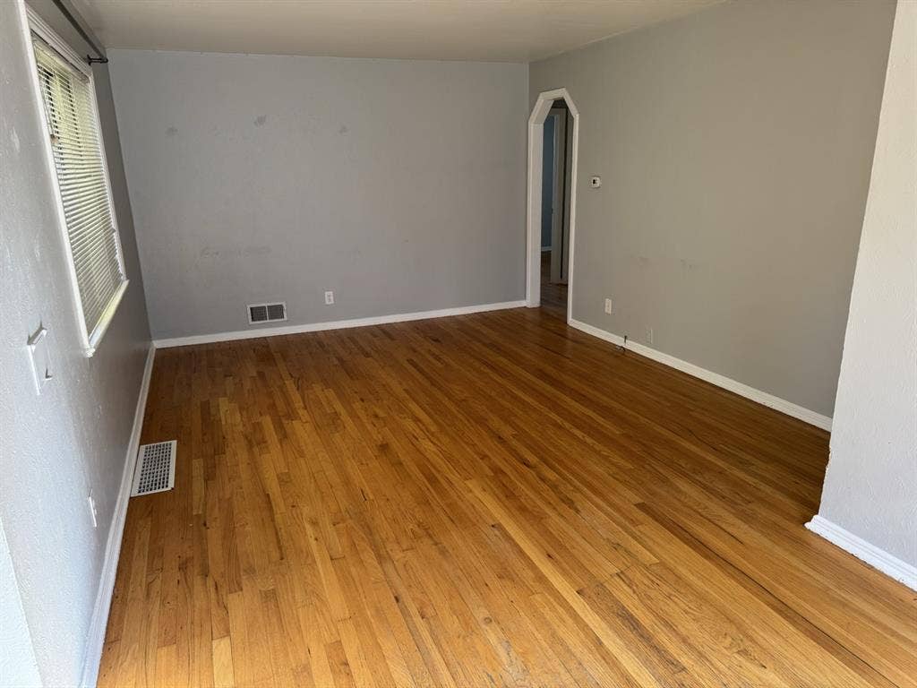 Roomate Wanted!