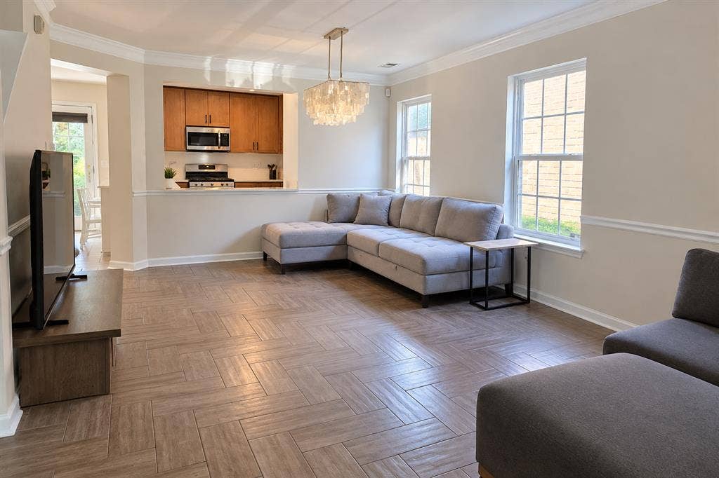 Master Suite Near UNCC + Pool