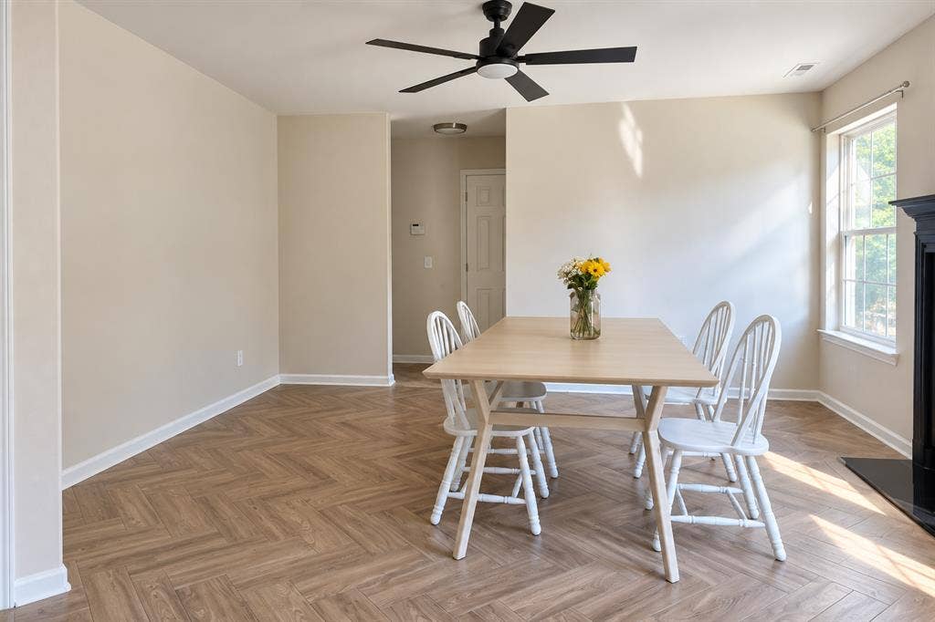 Master Suite Near UNCC + Pool