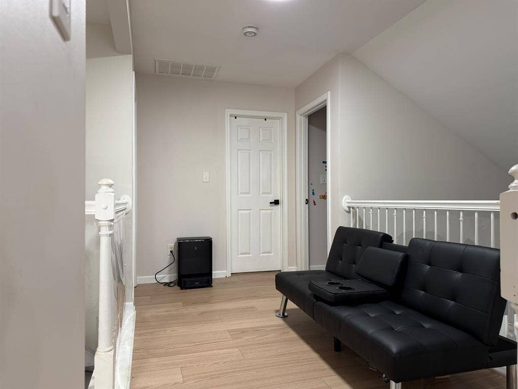 Rooms Near Lake Norman + Pool