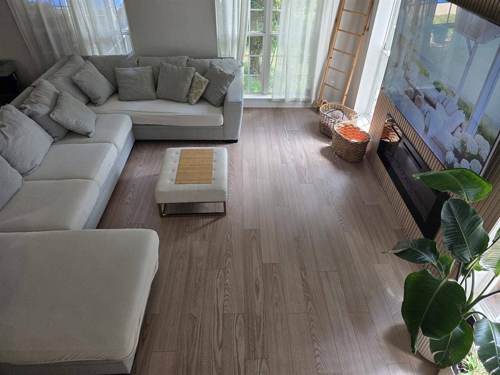 Rooms Near Lake Norman + Pool