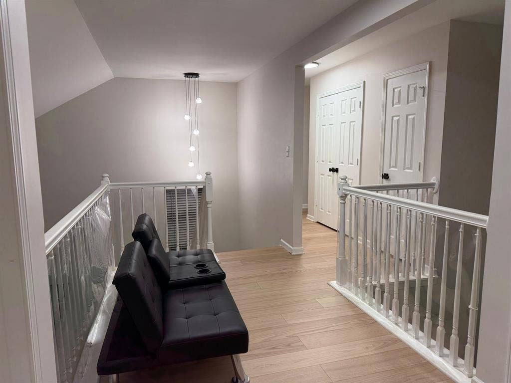Rooms Near Lake Norman + Pool