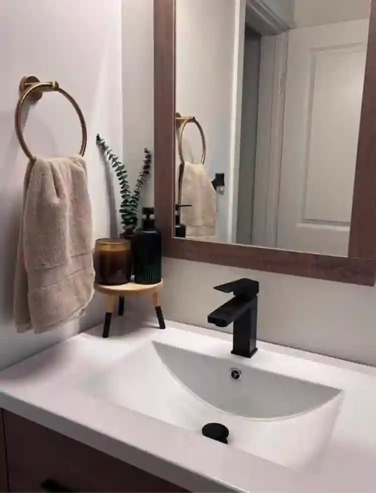 Furnished room with private bthroom