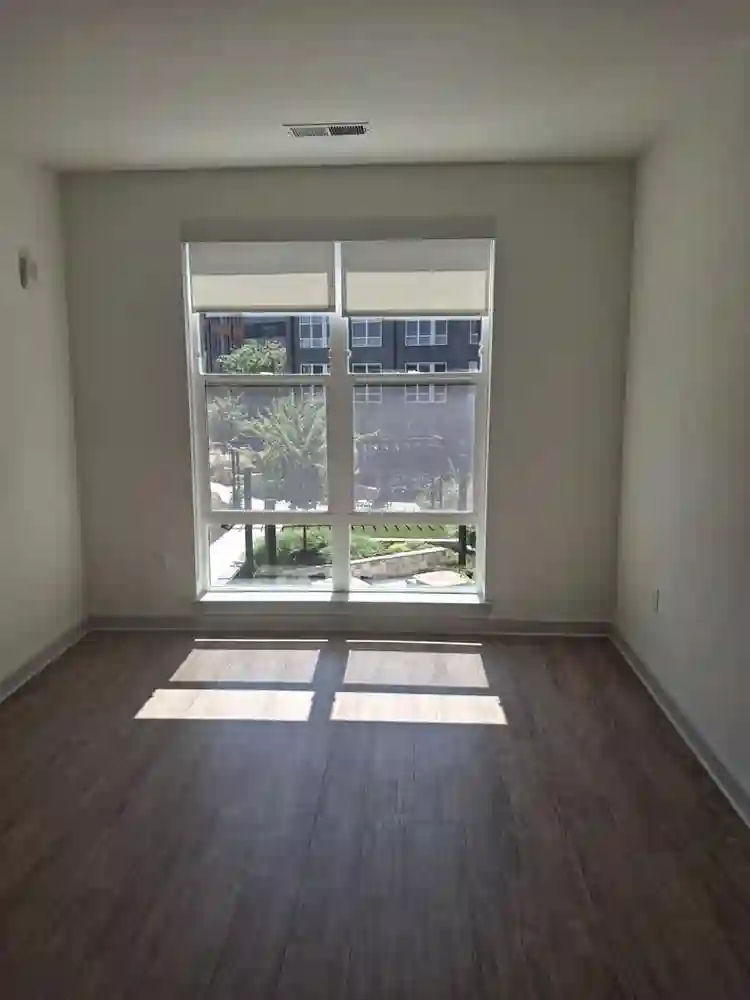 Short term room for rent in Reston