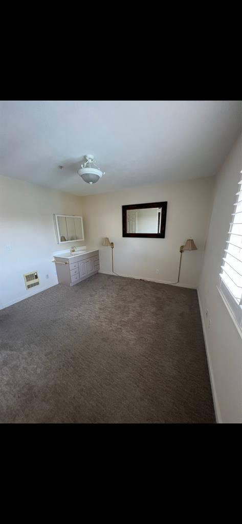 1 Room av. off Soscol Ave in Napa