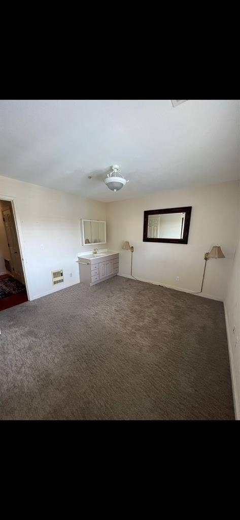 1 Room av. off Soscol Ave in Napa