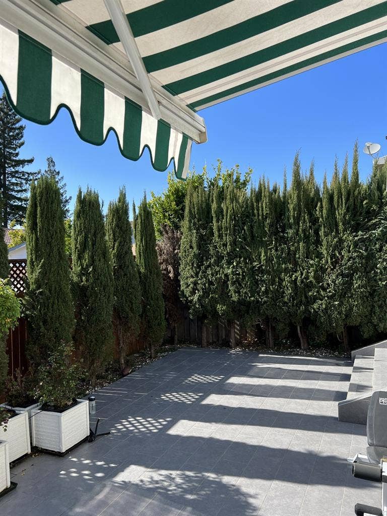 1 Room av. off Soscol Ave in Napa