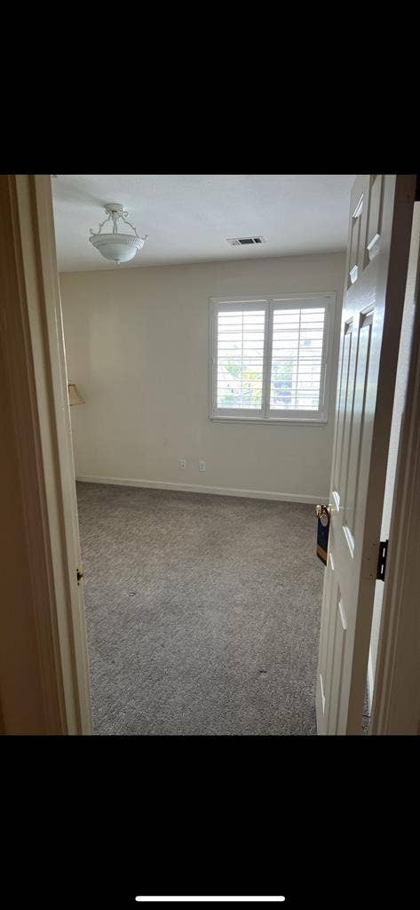 1 Room av. off Soscol Ave in Napa