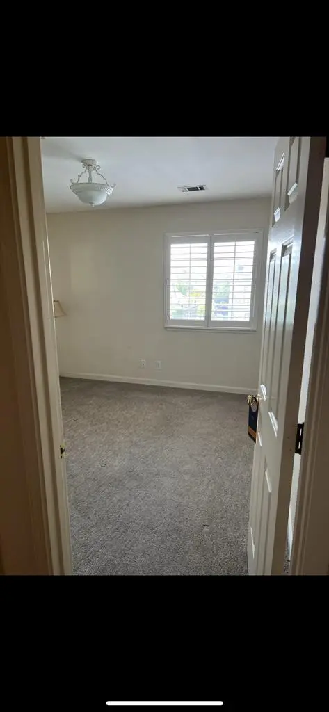 1 Room av. off Soscol Ave in Napa