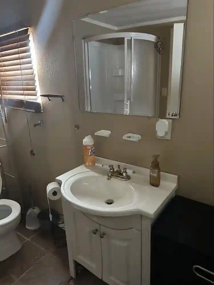 Efficiency for rent( has a patio )