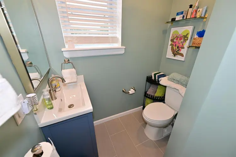 Studio, 1 Bath Completely furnished