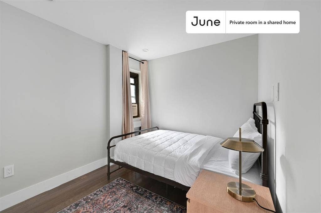 3 BR in New York City