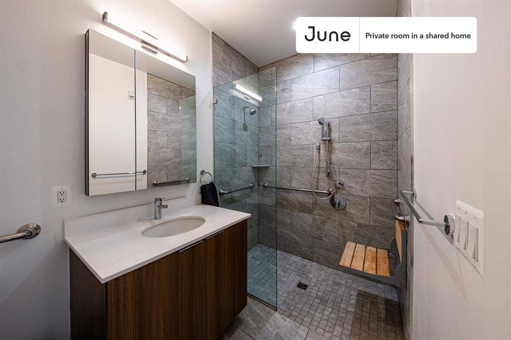 4 BR in Washington DC