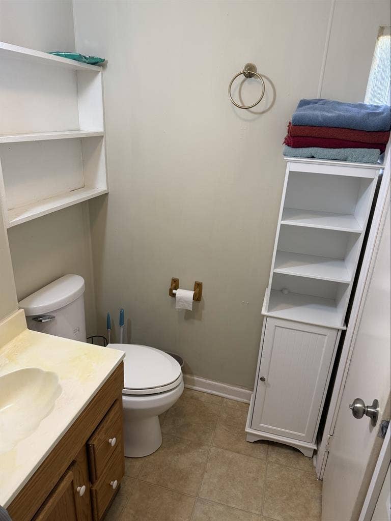 Come rent out a nice room!