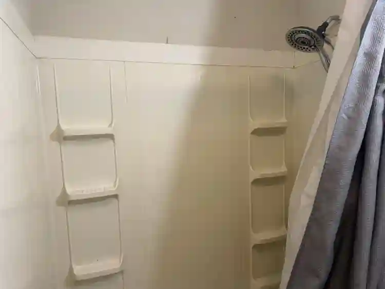 Come rent out a nice room!