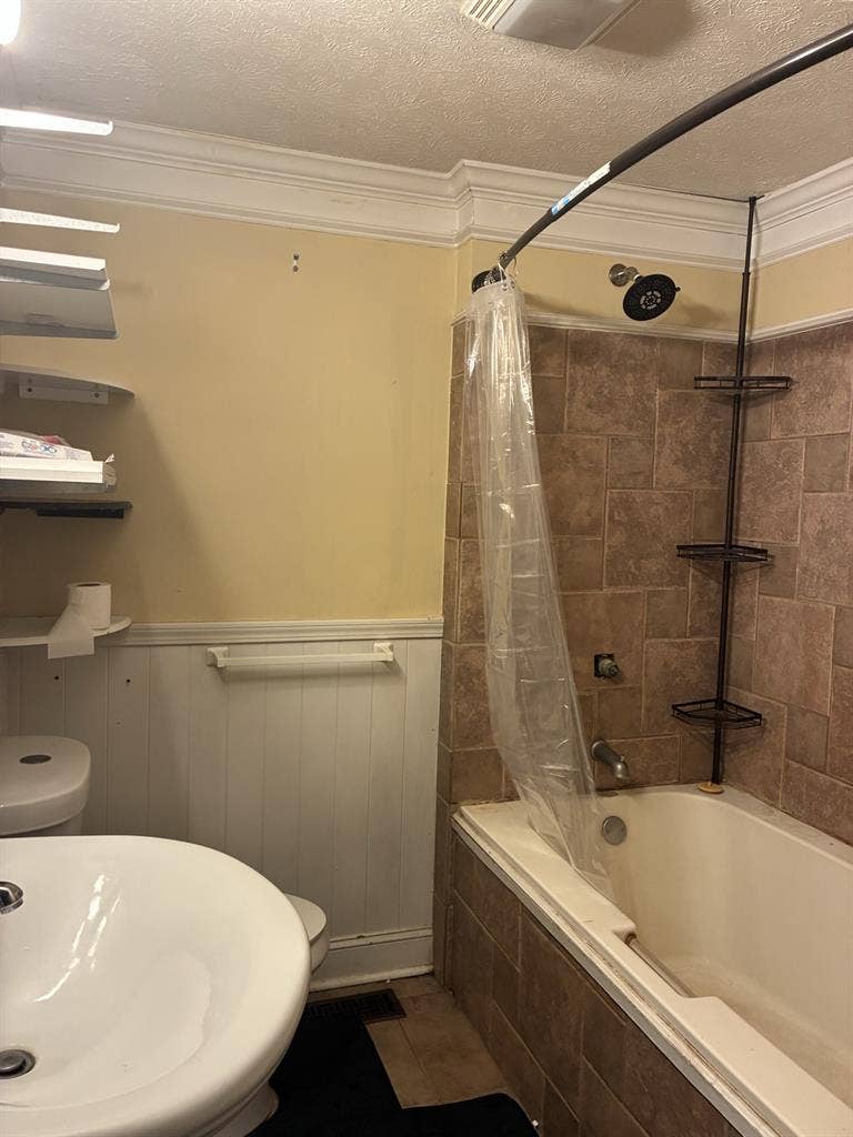 Room for rent in Decatur