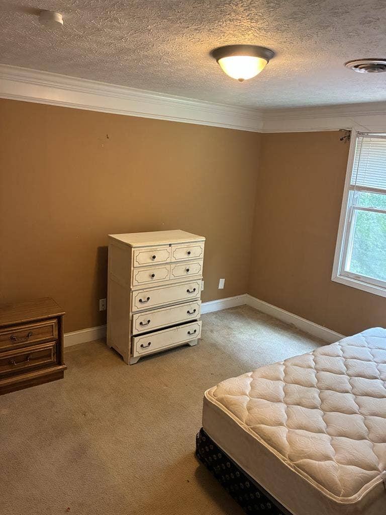 Room for rent in Decatur