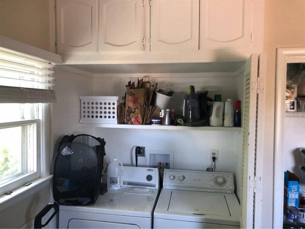 Room for Rent in House- October 1st