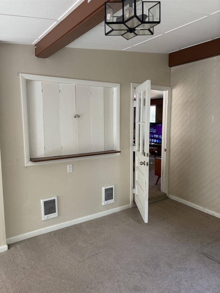 Room for Rent in House- October 1st