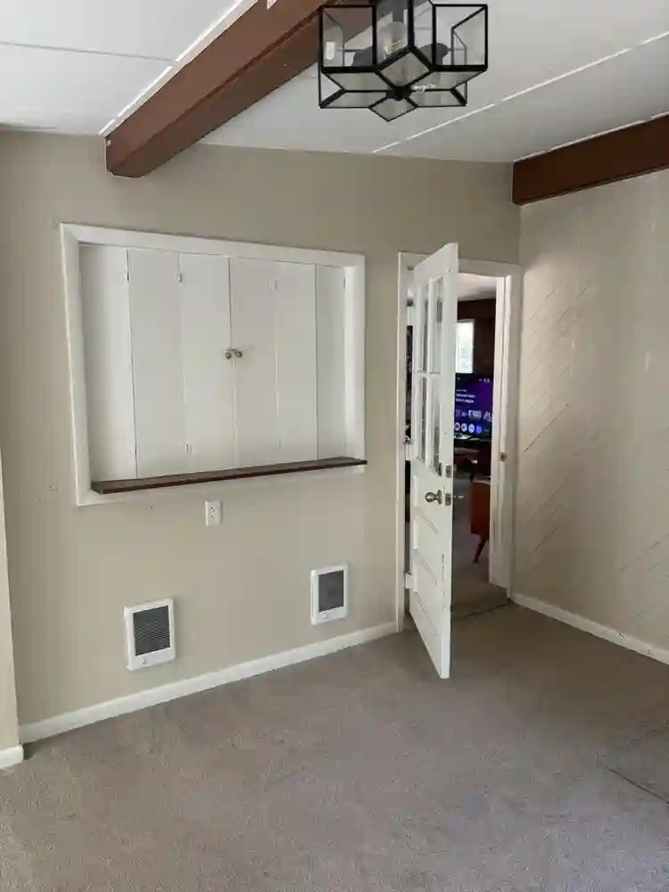 Room for Rent in House- October 1st