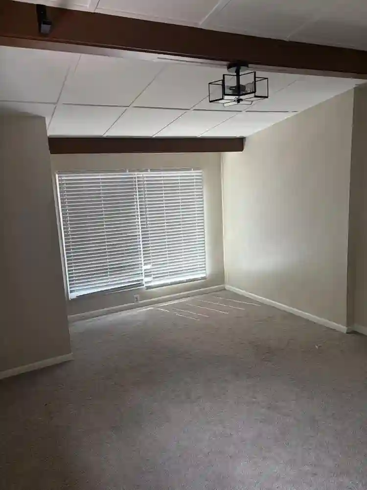 Room for Rent in House- October 1st