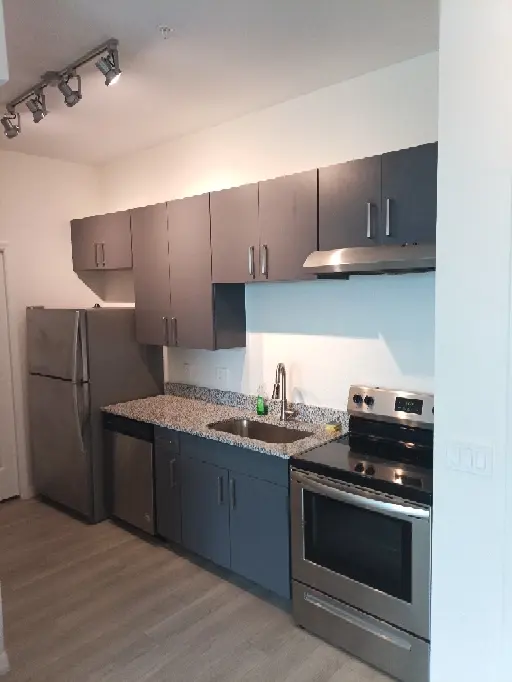 $690 a month $100 deposit