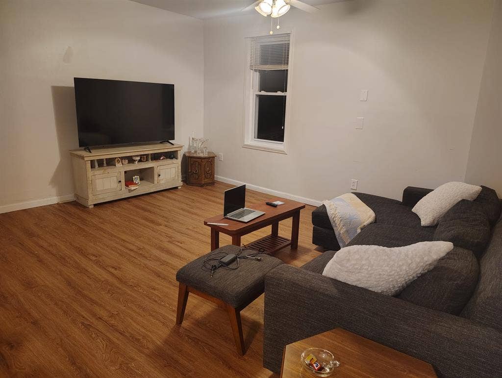 Rent bedroom
