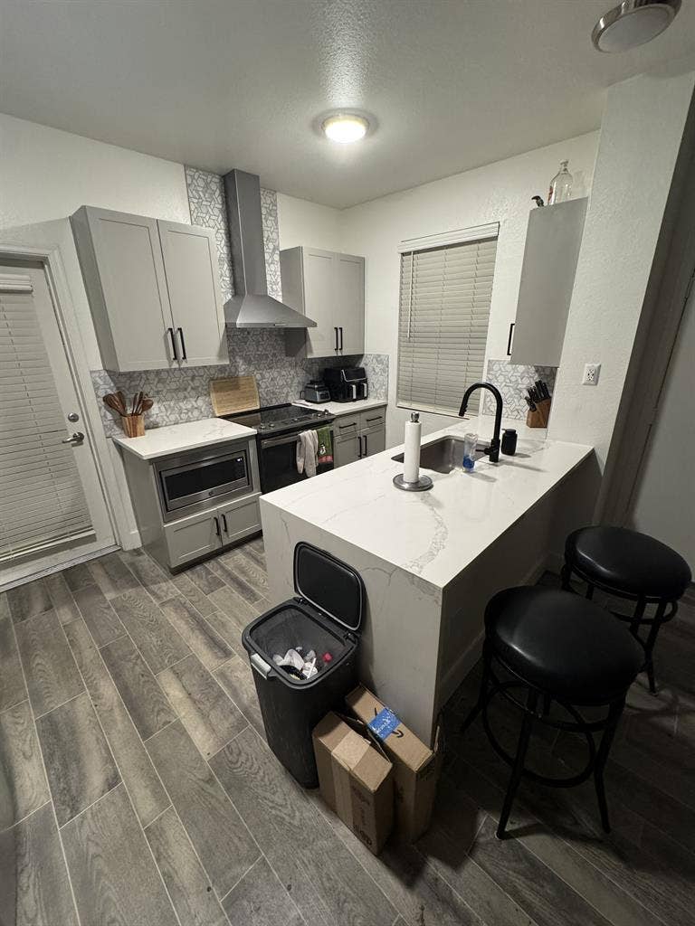 Private bed & bath - desert ridge