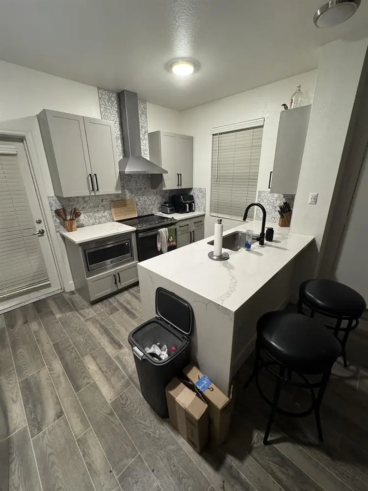 Private bed & bath - desert ridge