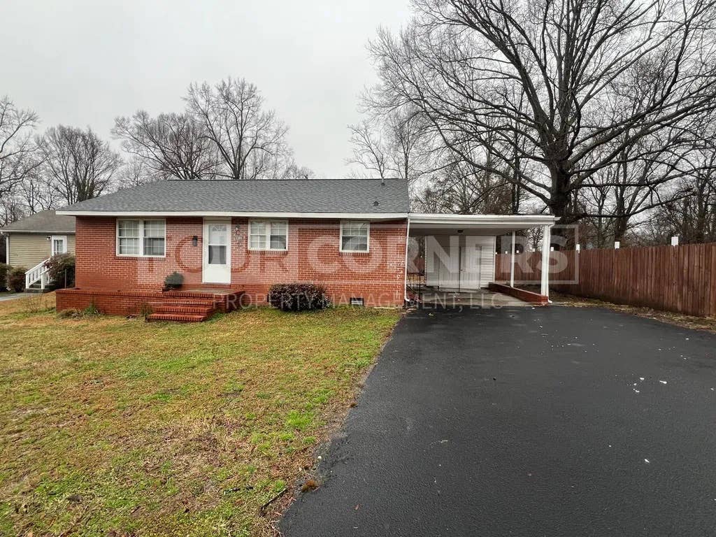 3 BR in Greensboro