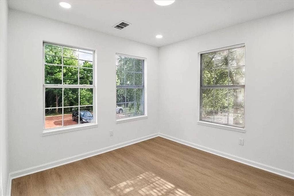 4 BR in Atlanta