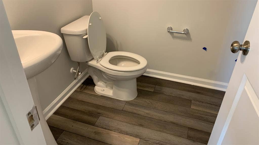 4 BR in Apex