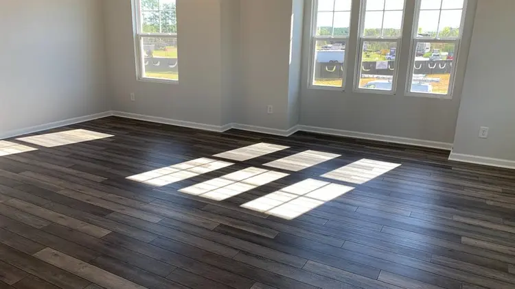4 BR in Apex