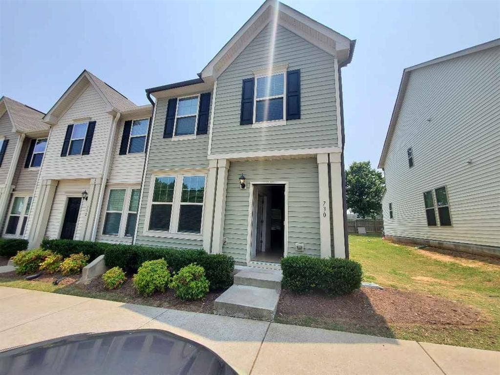 3 BR in Raleigh