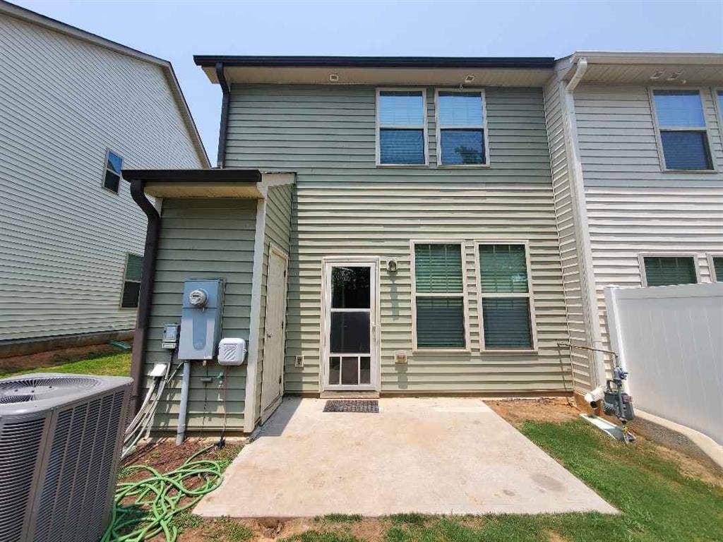 3 BR in Raleigh