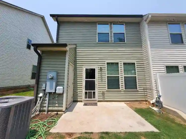 3 BR in Raleigh