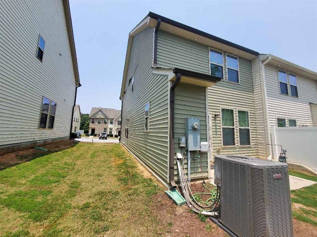 3 BR in Raleigh