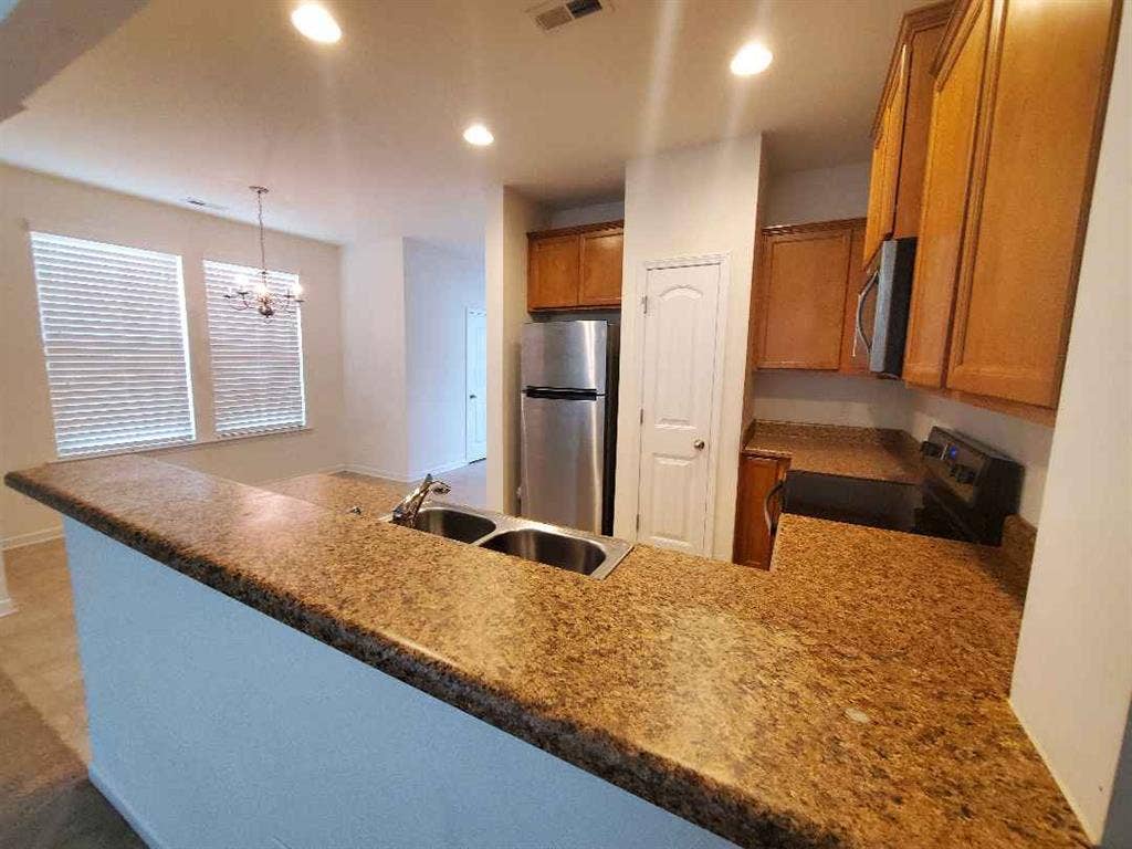 3 BR in Raleigh